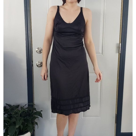 Lorraine Black Nylon Slip - Picture 1 of 4